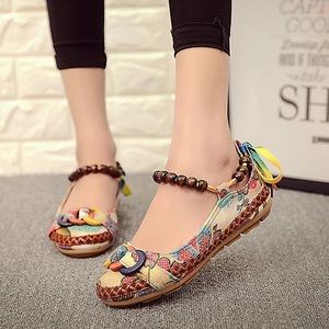 ❤️Socofy colorful slip on shoes❤️ *Read for size*